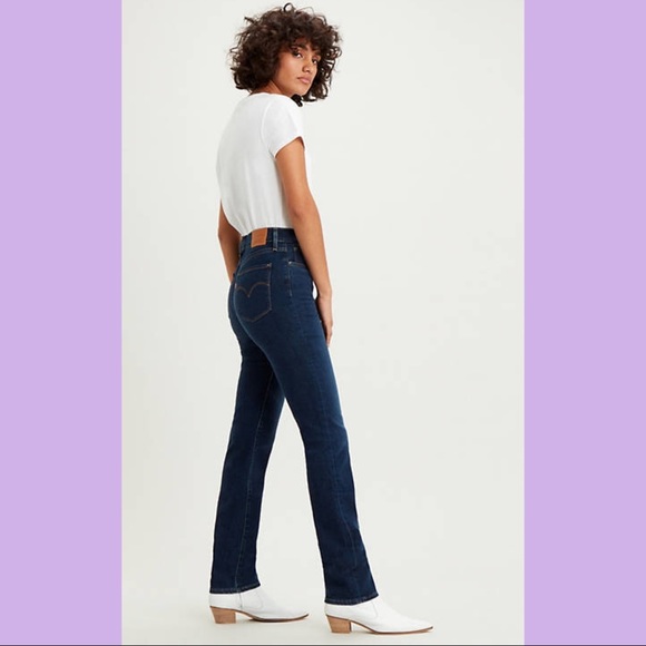 SEE NEW LISTING - NWT Levis 724 High-Rise Straight Jeans 27x30 - Picture 2 of 11